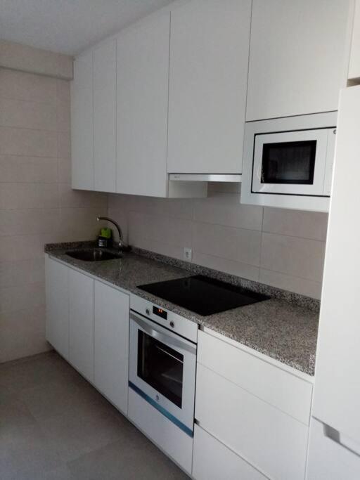 Casa Julio, Bonita Casa Comoda Y Espaciosa, Totalmente Reformada Con Terraza Y Jardin Privado Riezu Exteriér fotografie