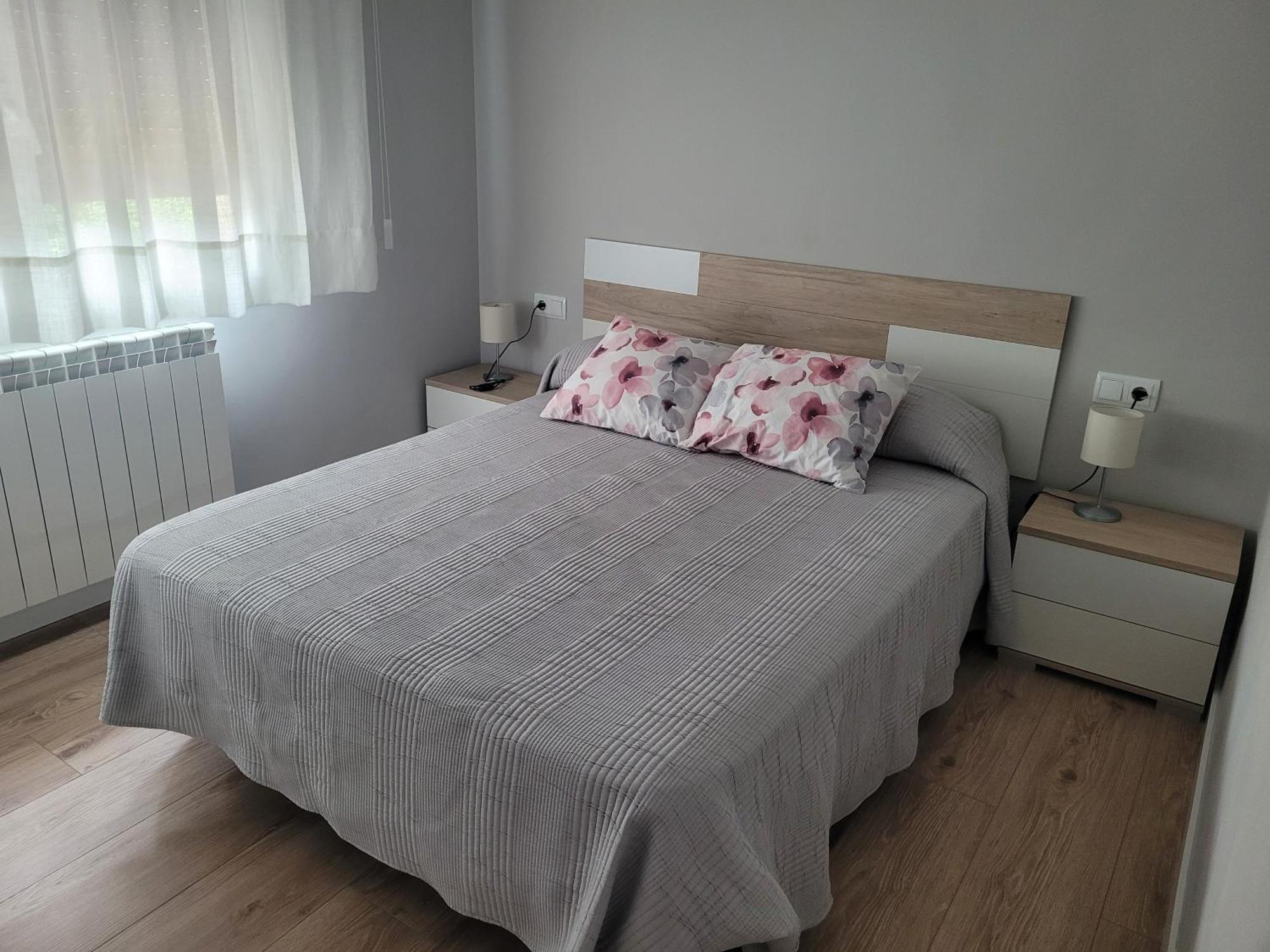 Casa Julio, Bonita Casa Comoda Y Espaciosa, Totalmente Reformada Con Terraza Y Jardin Privado Riezu Exteriér fotografie